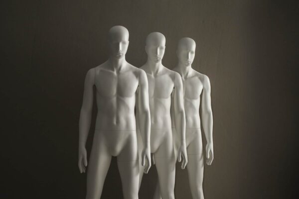 aloof and noble mannequins 05