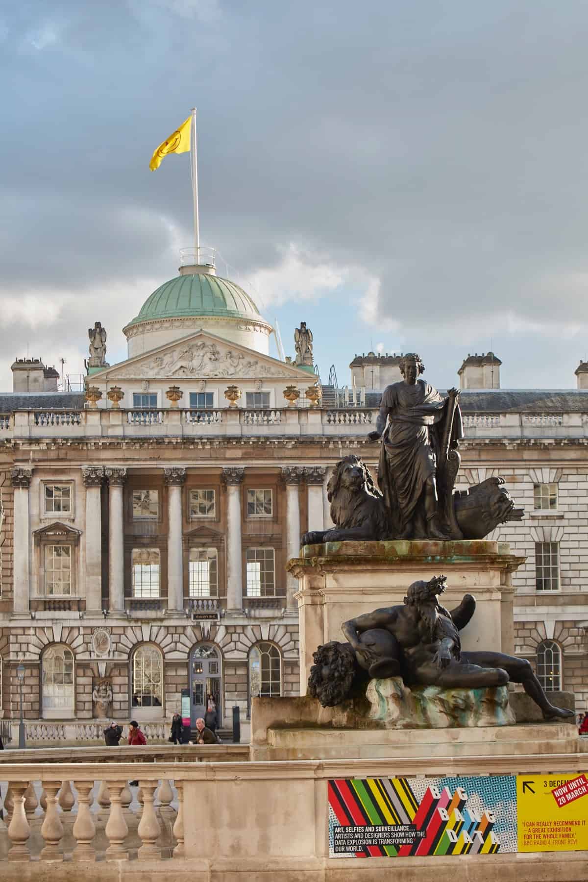 Aloof mannequins ifs16 curator award 2016 Somerset House