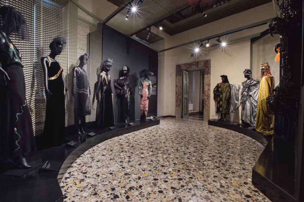 bulgari schlappi 2220 exhibition serpentiform rome