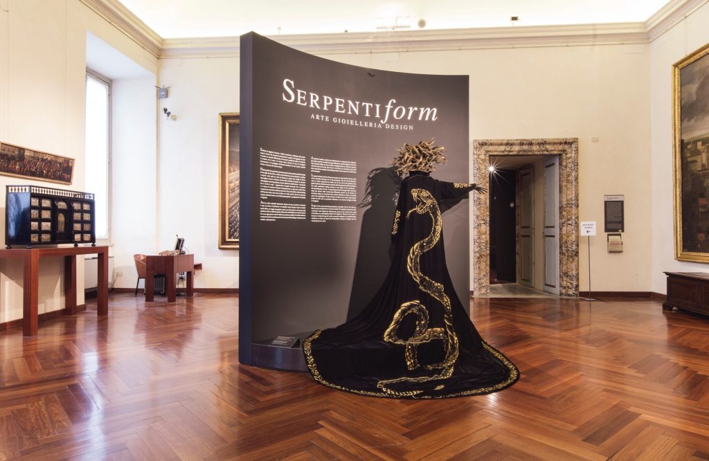 bulgari schlappi 2220 exhibition serpentiform rome