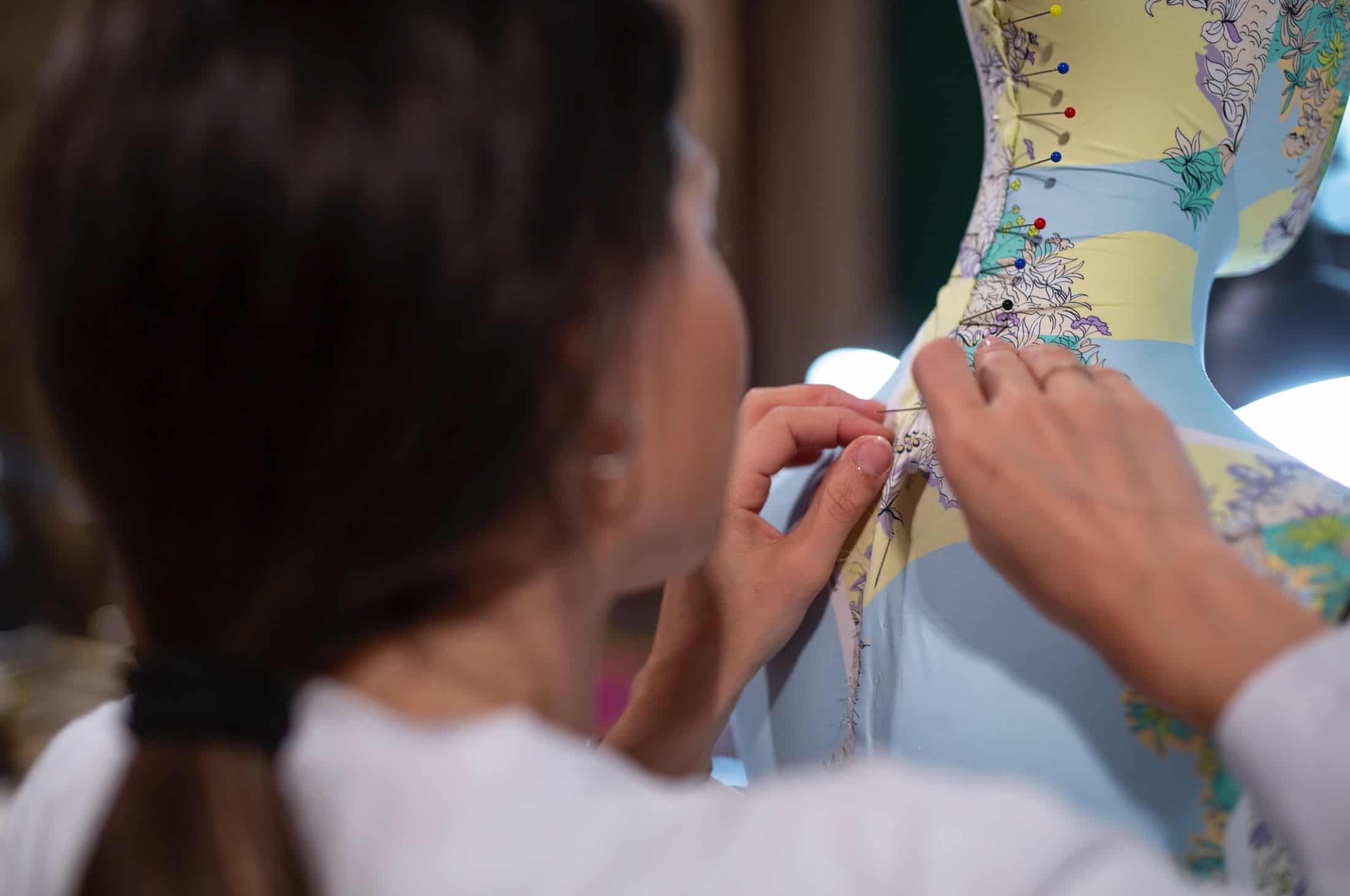 Bonaveri - A fan of pucci seemstress stiching bust form