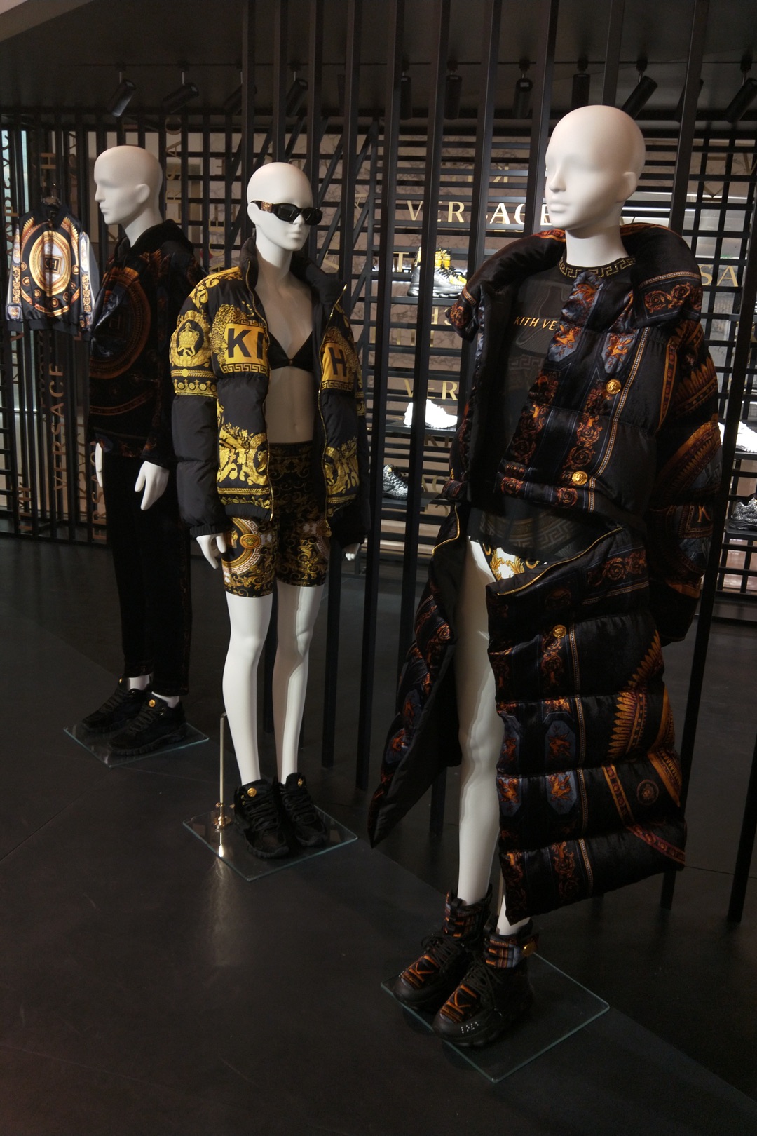 kith versace shanghai bespoke mannequins 03
