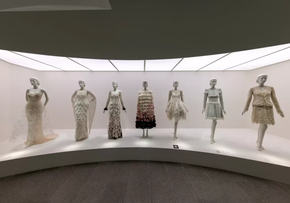 Gallery View, Artisanal Line Photo &copy; The Metropolitan Museum of Art