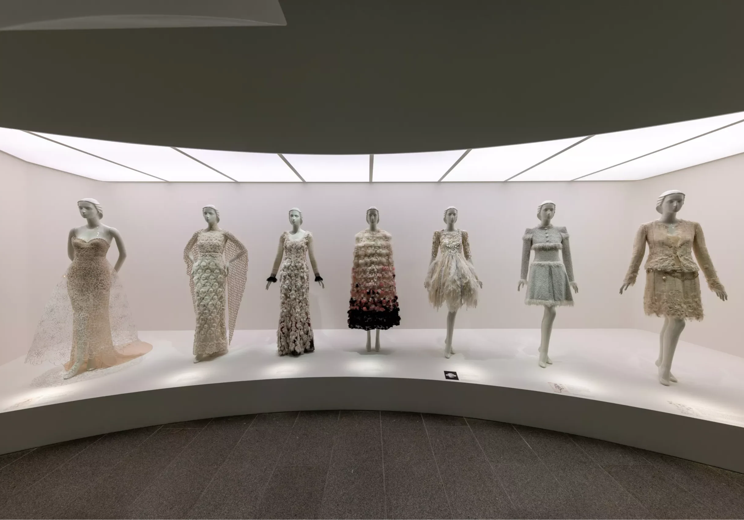 Gallery View, Artisanal Line Photo © The Metropolitan Museum of Art