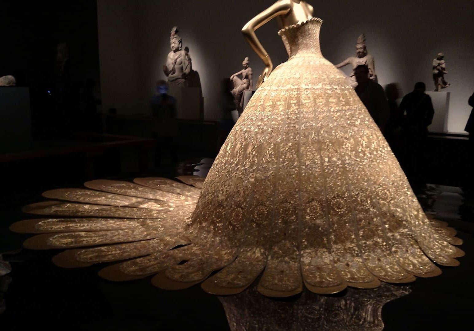 Metropolitan_Museum_Guo_Pei