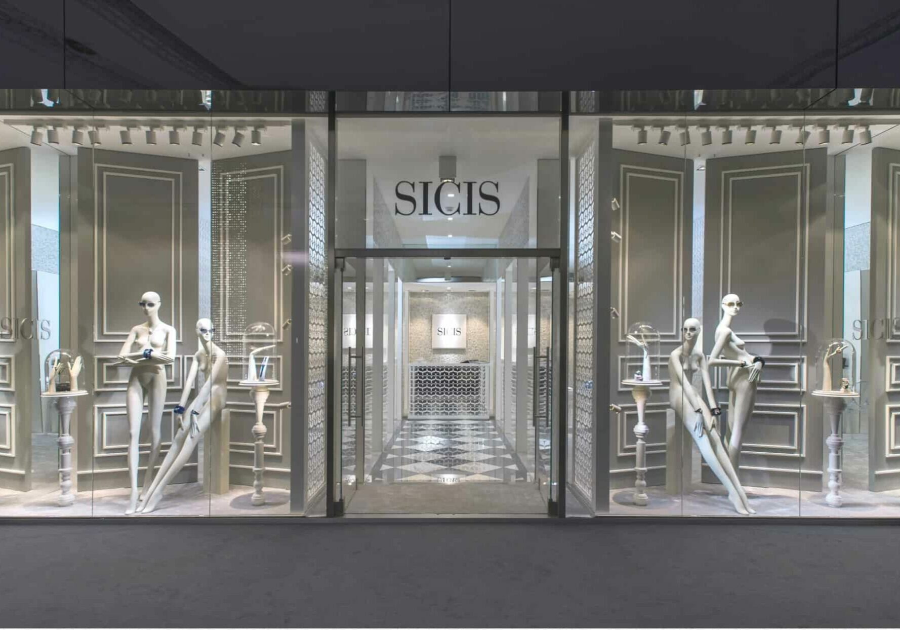 SICIS Jewelry Aloof Schlappi Mannequins