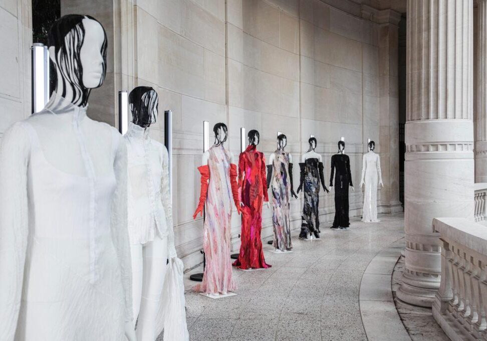 aloof-mannequins-olivier-theyskens-02