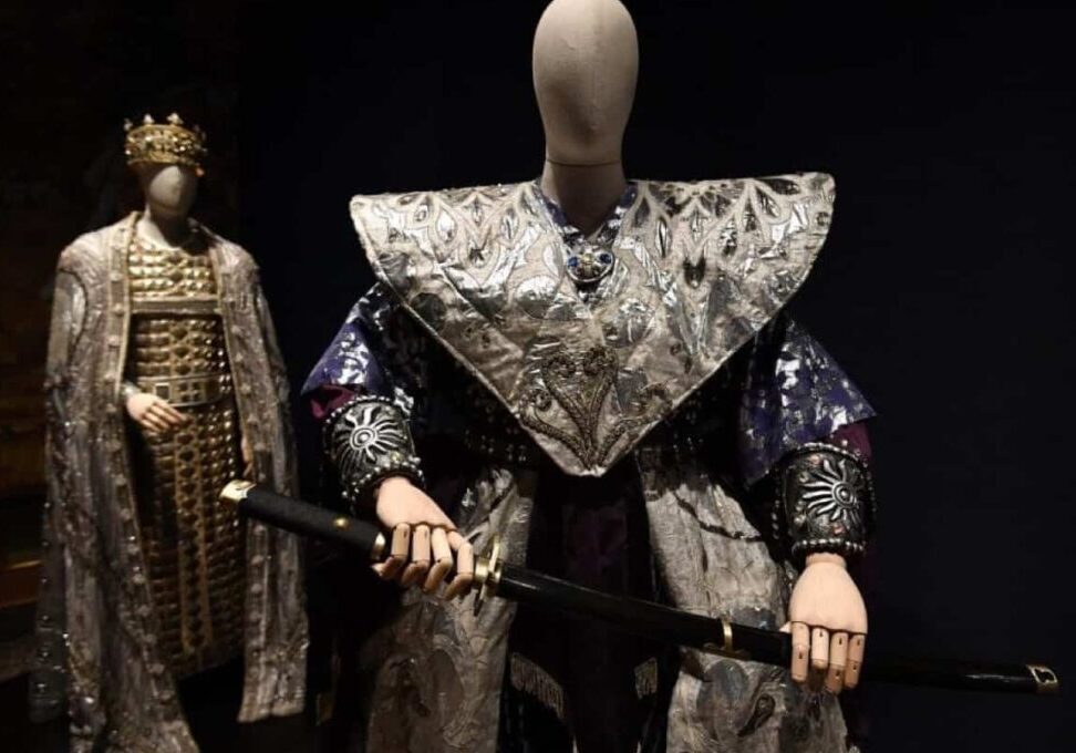 bonaver bespoke bust forms la scala exhibition