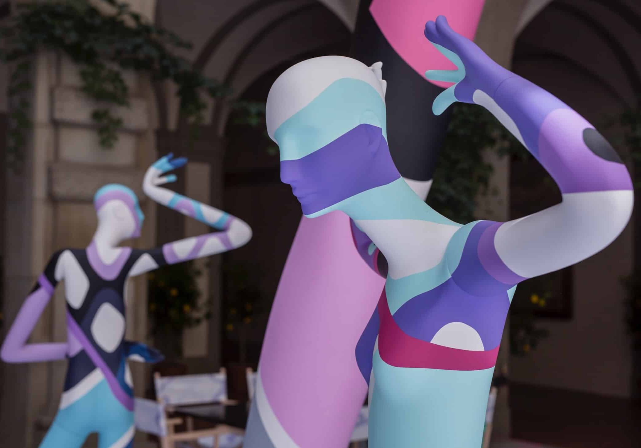 bonaveri-mannequins-palazzo-pucci-courtyard-11