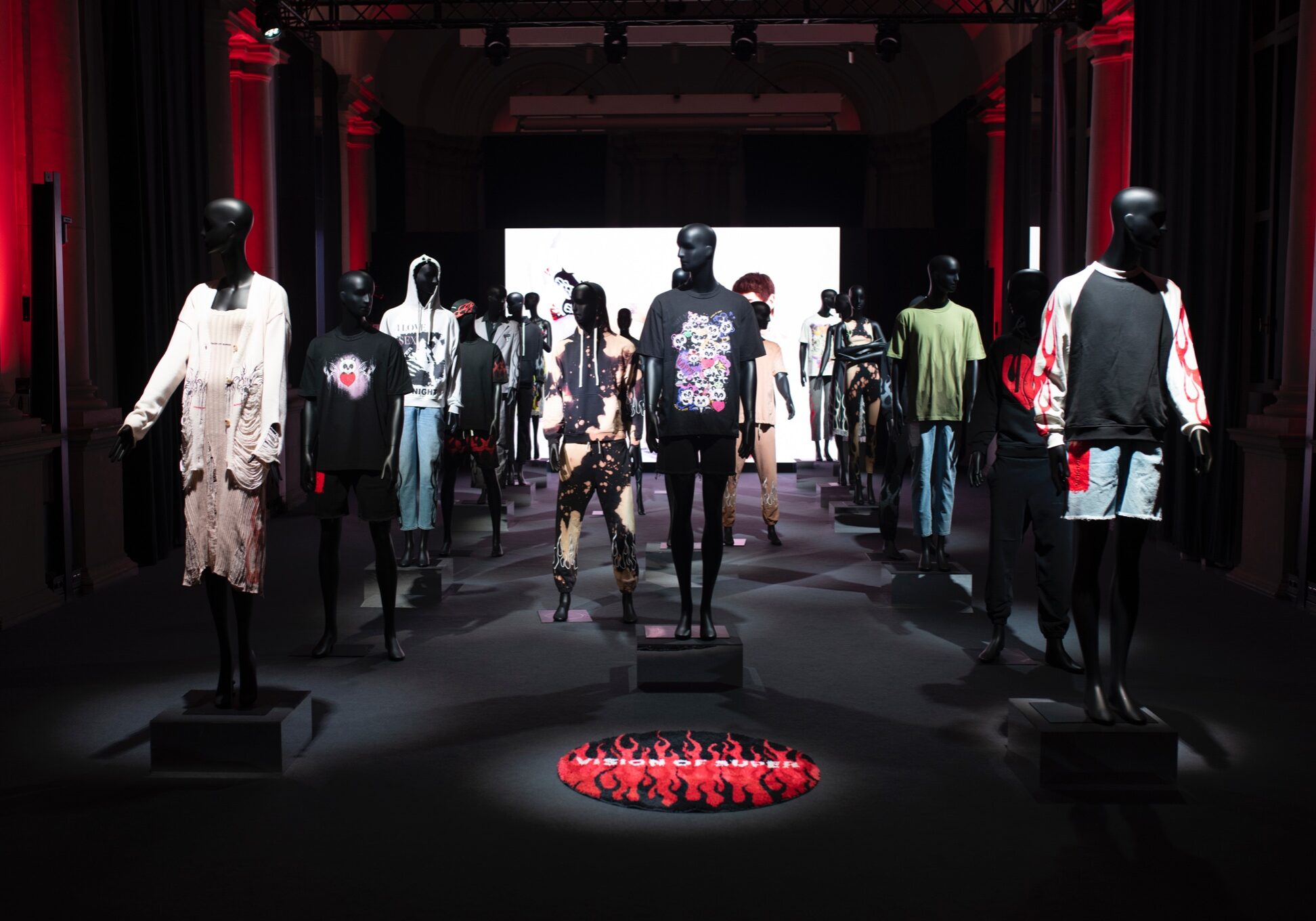 fashionhub-mannequins-01@1x