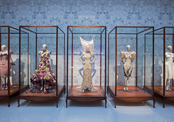 glass_cases_1000px_d187ef0a5449ee1ab7bd6c7b64c25bd4