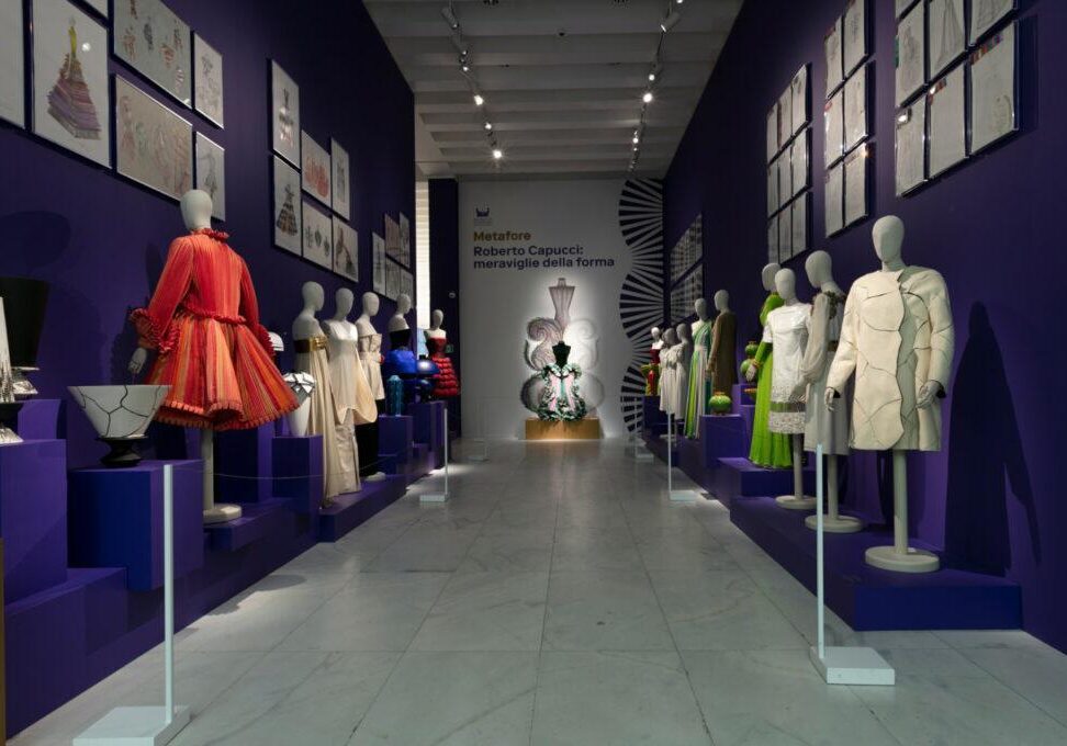 bonaveri atelier bust forms for roberto capucci exhibition