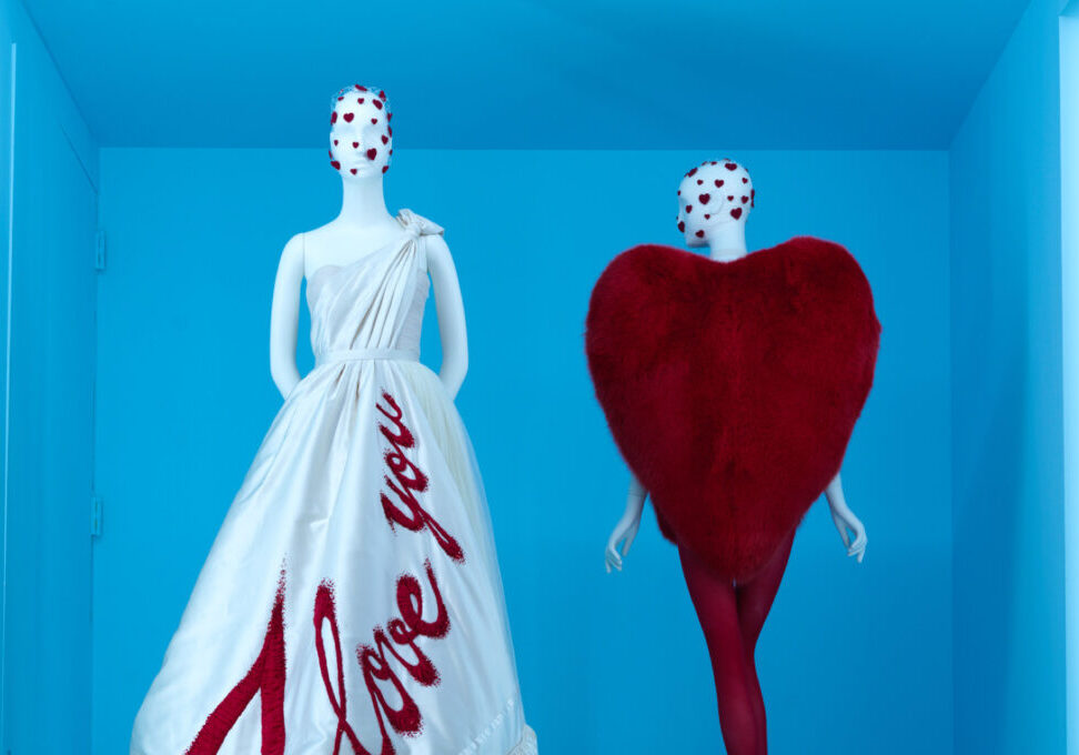 the met exhibition camp notes on fashion schlappi 2200 - 25