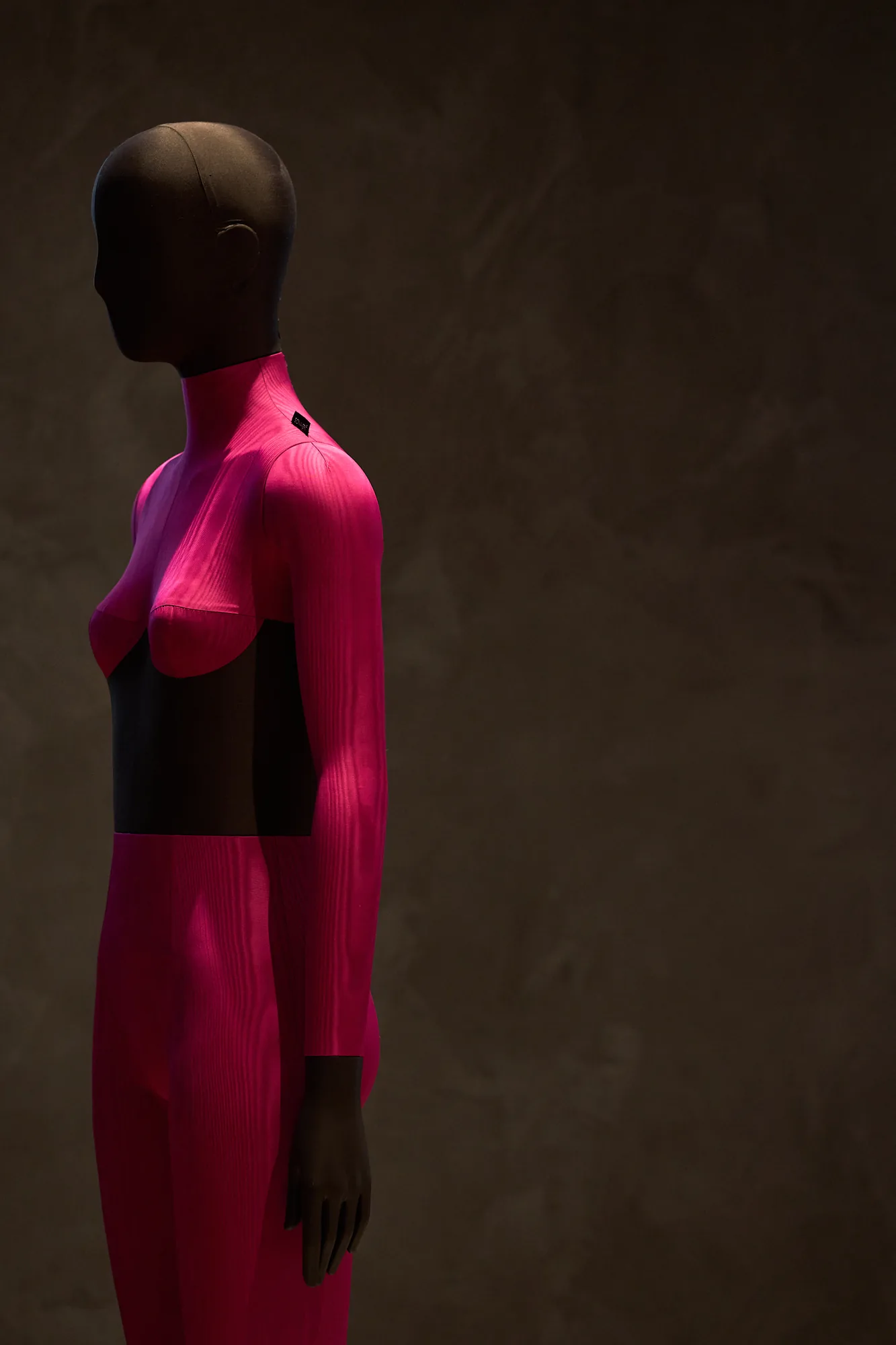 Artisanal detail showcasing Bonaveri's manufacturing excellence (Image 80 of 198)