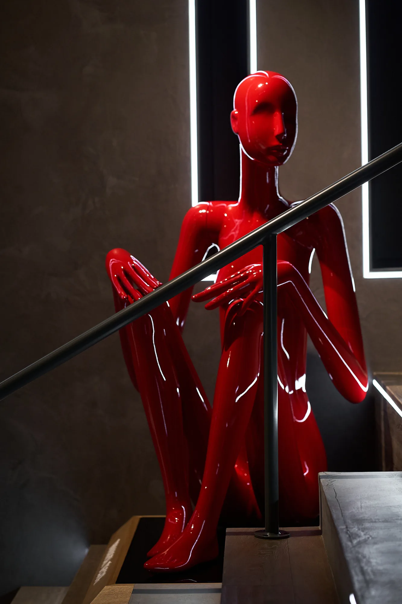 Colourful arrangement of Décor pieces and mannequins (Image 103 of 198)